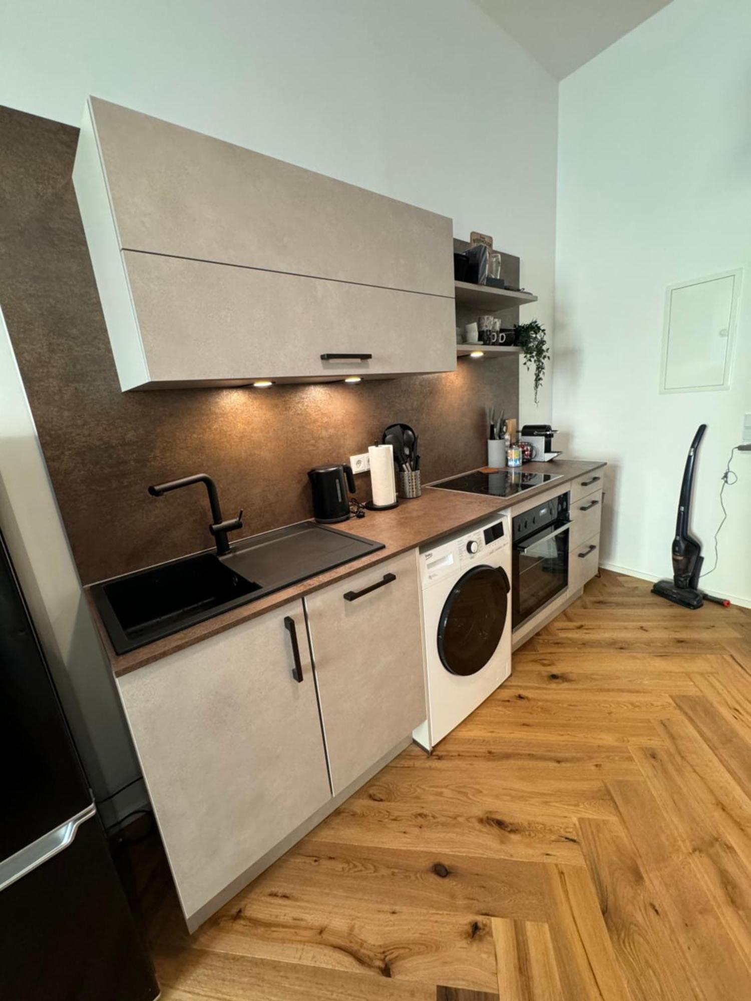 Industrial Apartment Schlossberg Linz Buitenkant foto